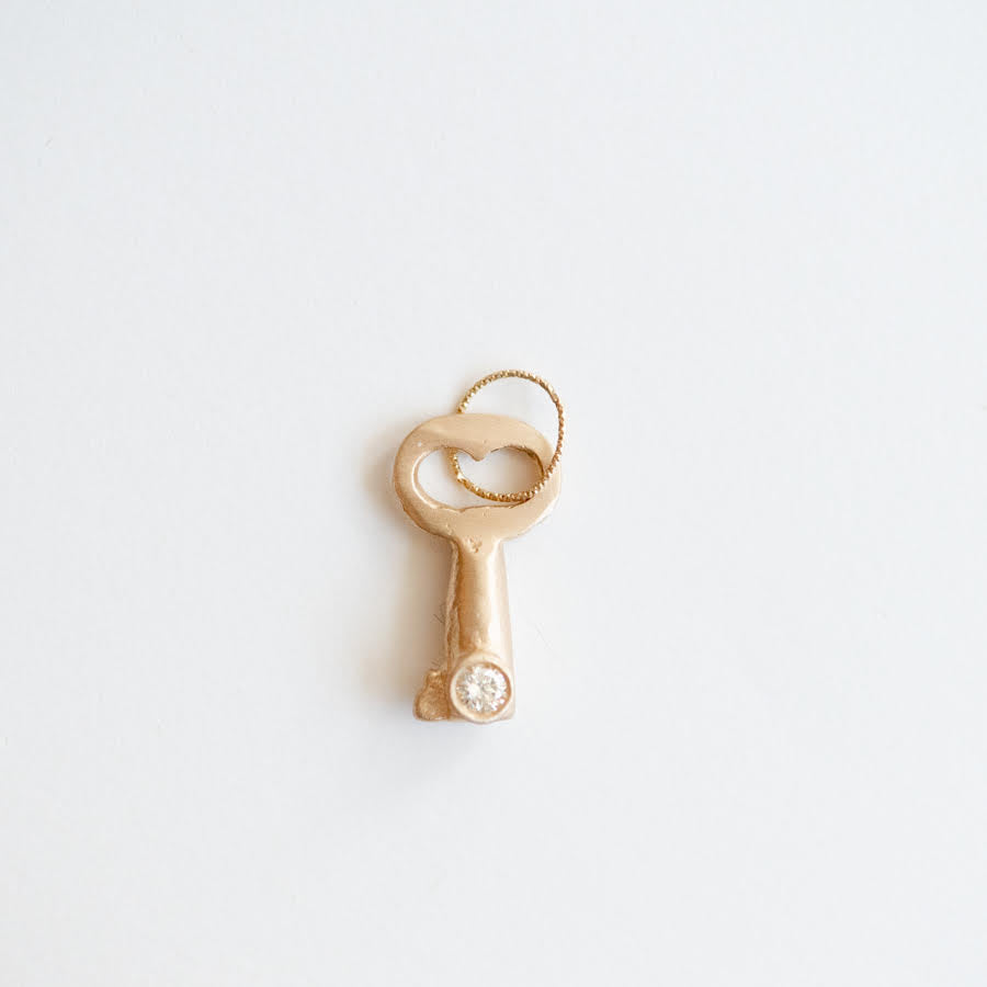 Key 4 - Joanie Schwarz