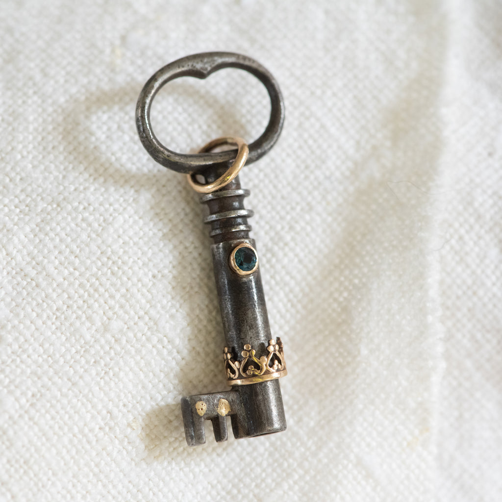 Key  G - Joanie Schwarz